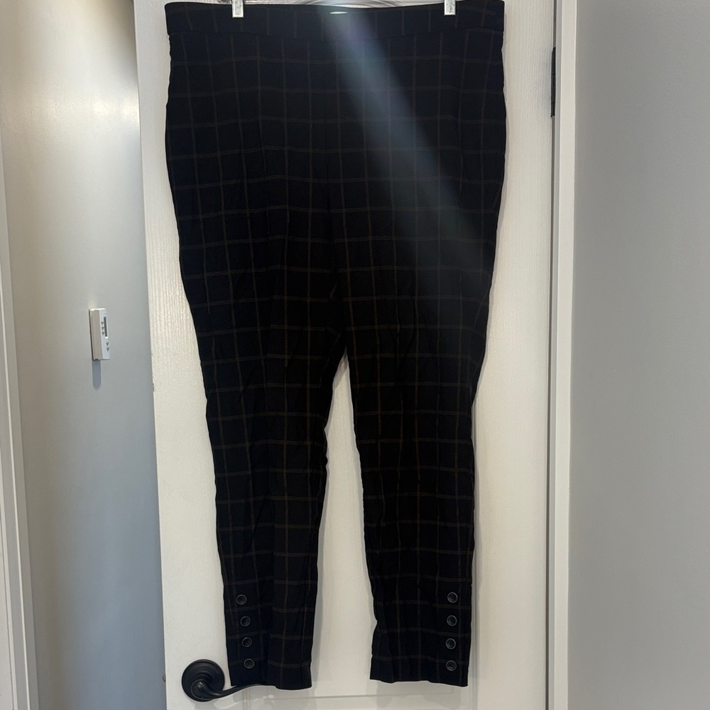 Women’s Black brown gold Checkered Pants